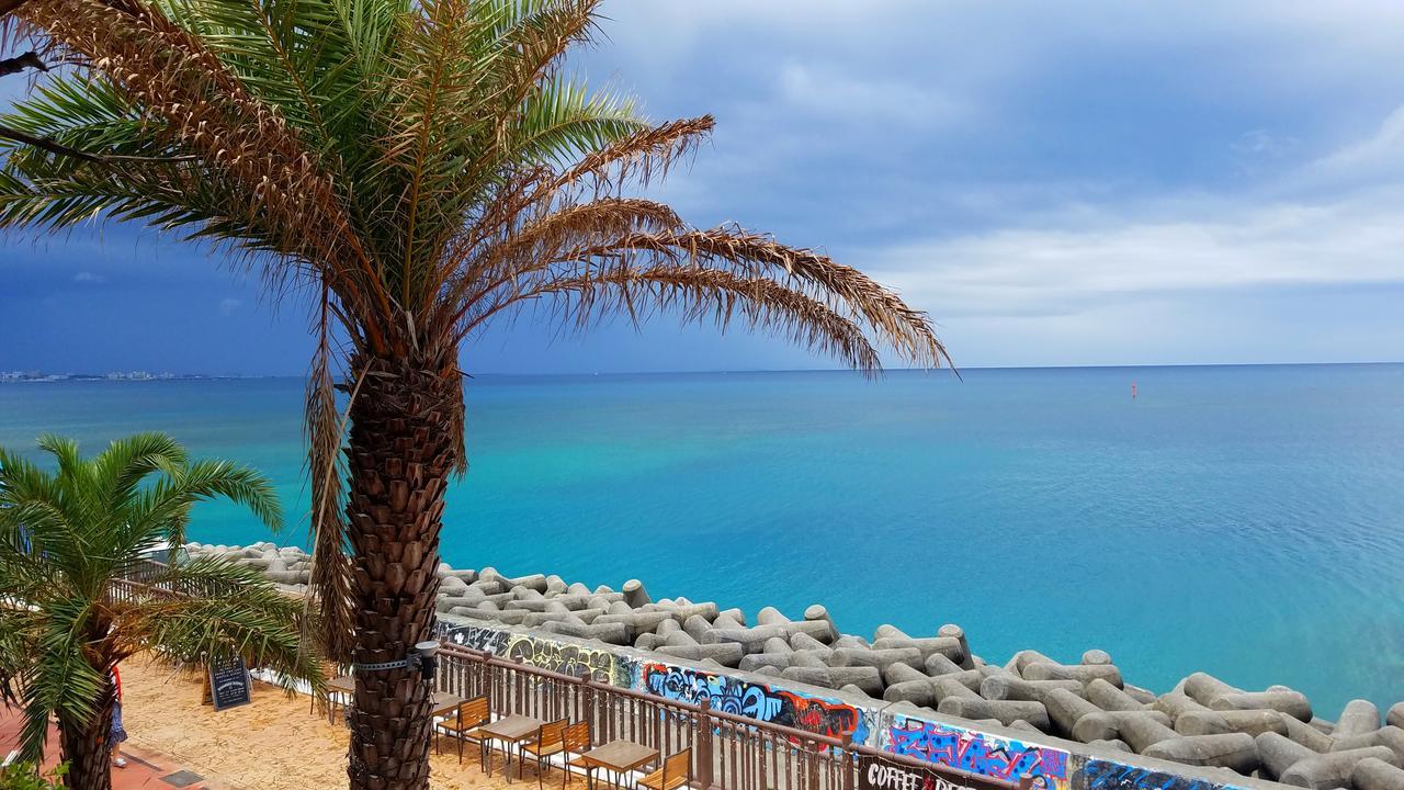 Villa Mihama Beach House Chatan Exterior foto